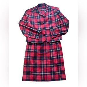 Vintage Womens 2 Piece Skirt Suit Red Clan Wallace Scotch Tartan Plaid